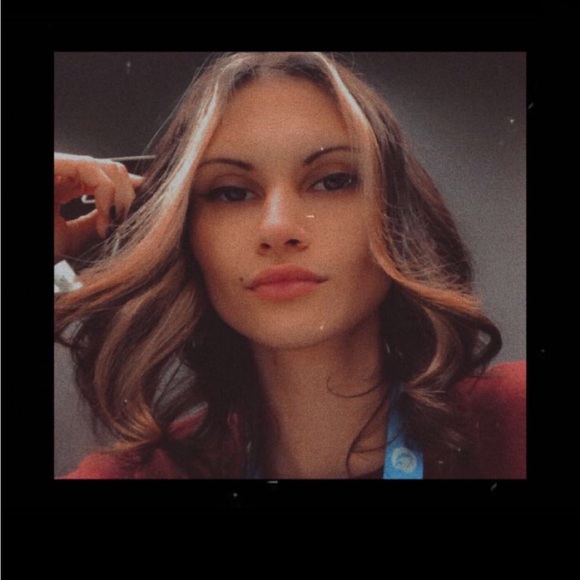 Meet your Posher, Autumn - Picture 1 of 1